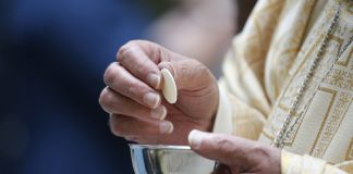 YEZU KRISTU MUKIZA WACU