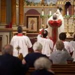 “NGIYE GUSINGIZA NYIR’IBIREMWA” NA “UBUZIMA TWAHAWE”