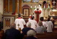 “NGIYE GUSINGIZA NYIR’IBIREMWA” NA “UBUZIMA TWAHAWE”